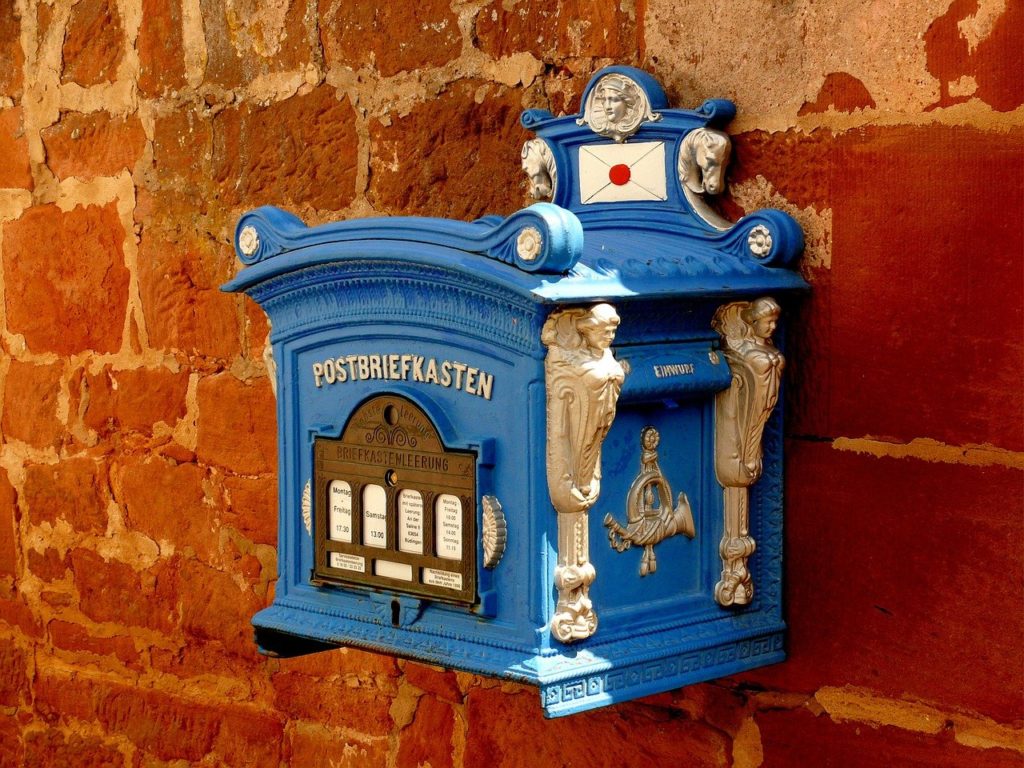Courrier boite aux lettres