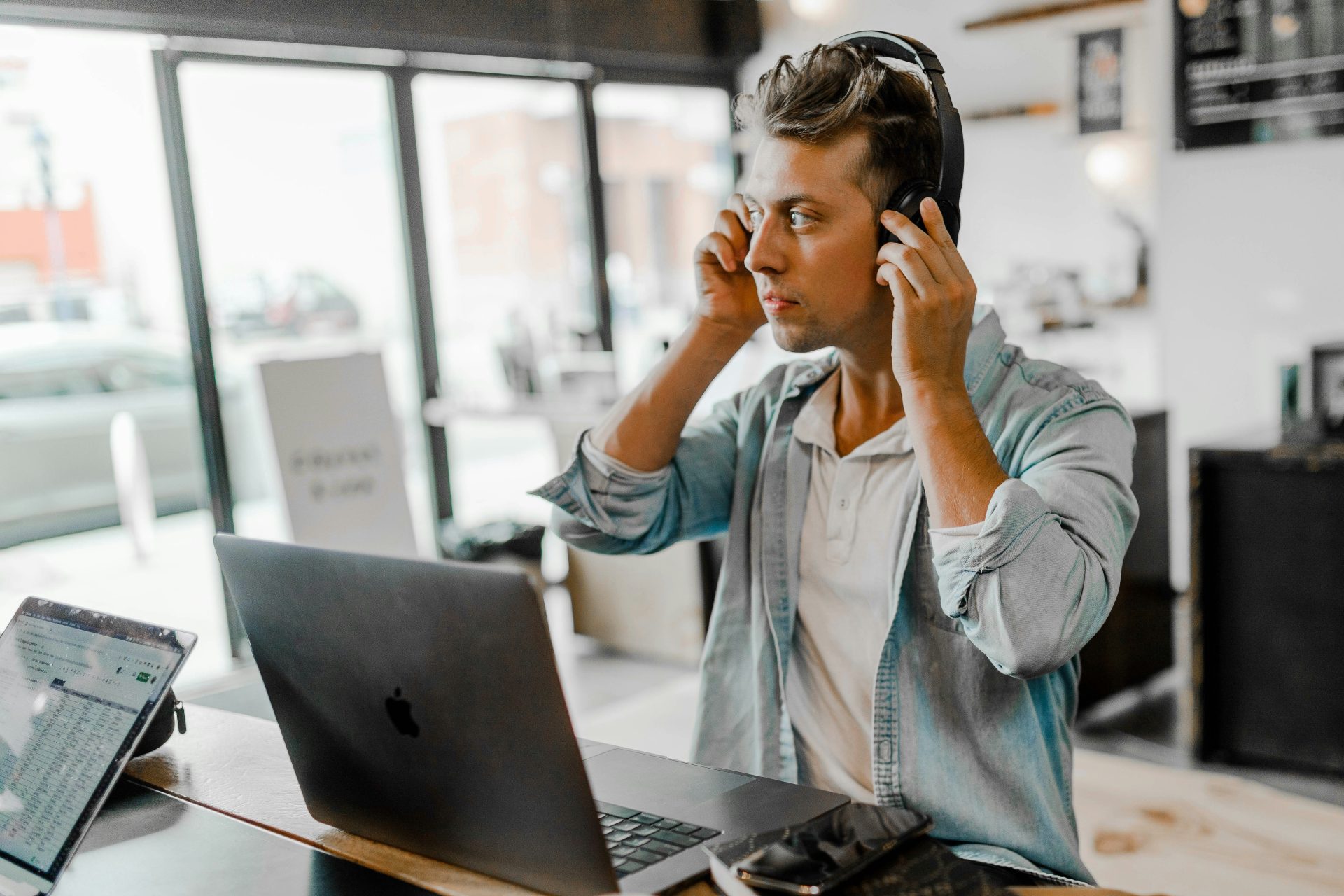 Comment résoudre le problème lorsque Spotify ne peut pas lire le morceau en cours de lecture ? 11 rencontrez-vous un problème de lecture sur spotify ? trouvez des solutions à vos problèmes de lecture sur spotify avec nos conseils et astuces.