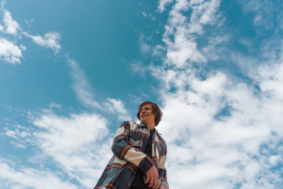 regardez des films et séries en streaming gratuit sans inscription, en haute qualité et sans publicité.