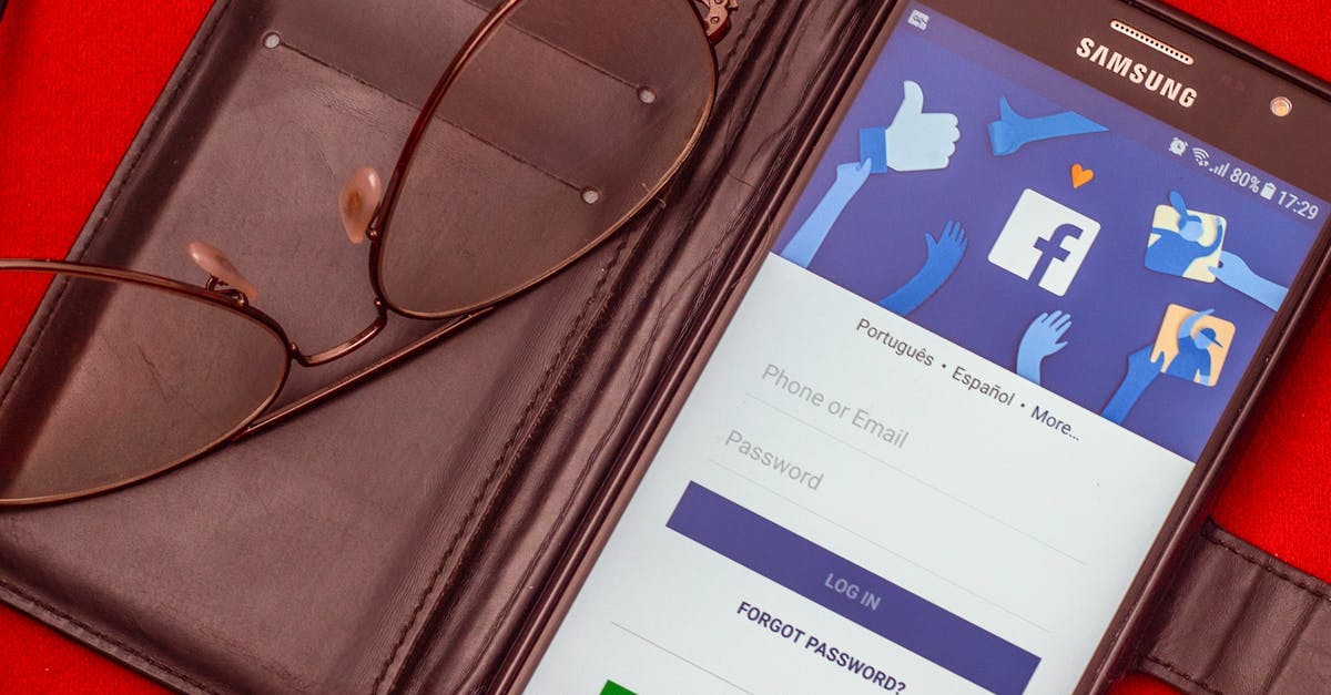 Plongez dans l&rsquo;histoire du logo Facebook : décryptage pour les gamers et tech-enthousiastes !