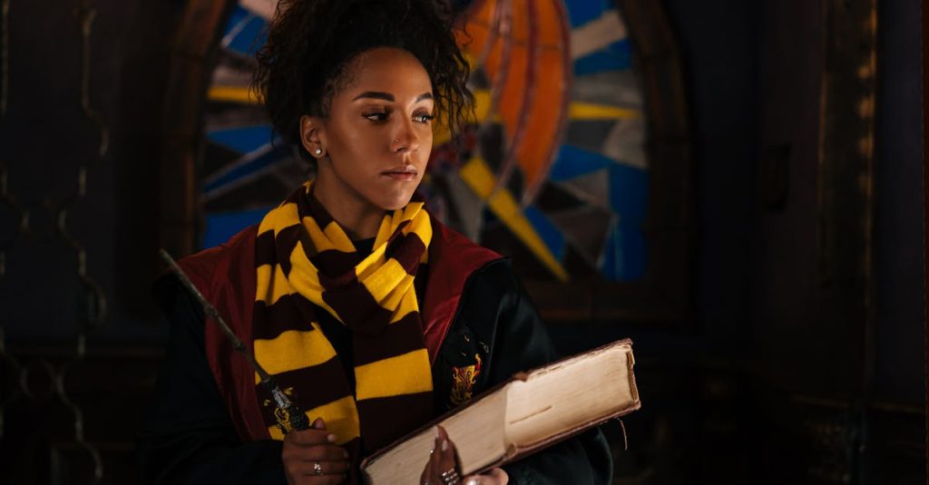 découvrez tout sur la cicatrice emblématique d'harry potter, son origine, sa signification et son rôle dans l'univers magique de la saga.